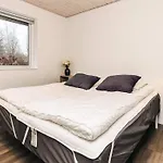 4 Star In Vaeggerlose