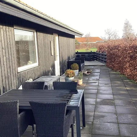 度假居 4 Star In Vaeggerlose Bøtø By